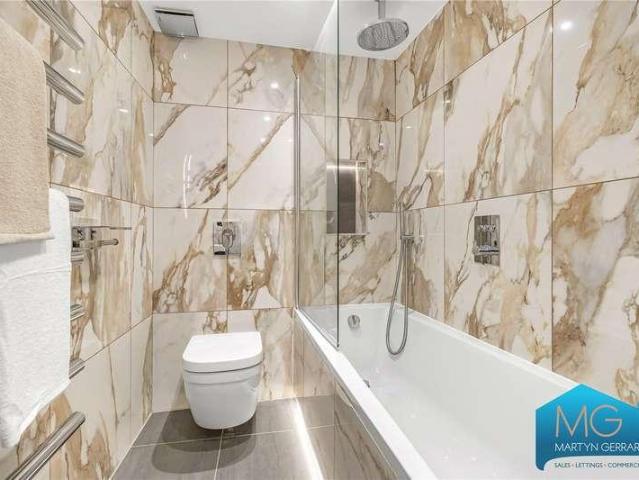 Flat for sale in Barnet, High Barnet