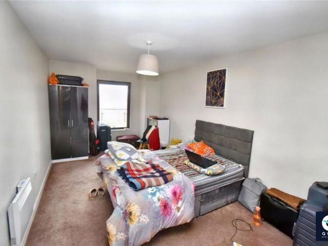 Flat for sale in Blackfriars, Salford