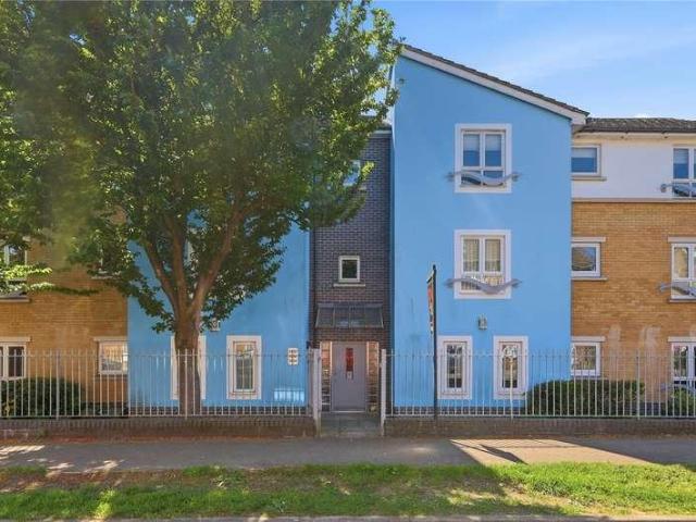 Flat for sale in Moulsham, Chelmsford