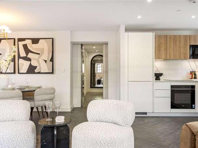 Flat for sale in Springfield Village, Greater London