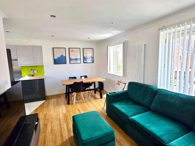 Flat for sale in Broadheath, Trafford Park