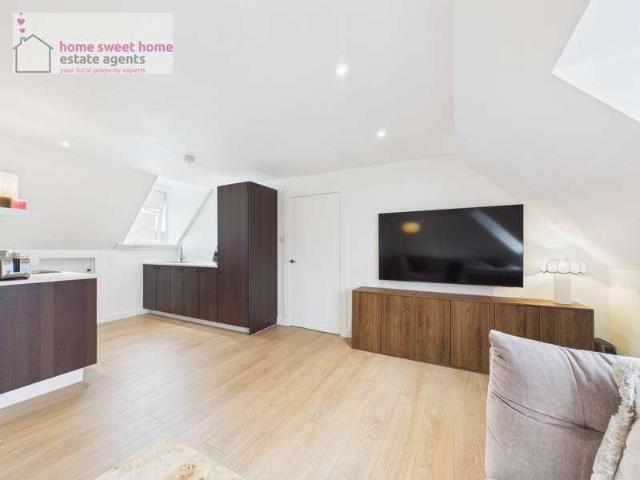 Flat for sale in Lentran, Scotland