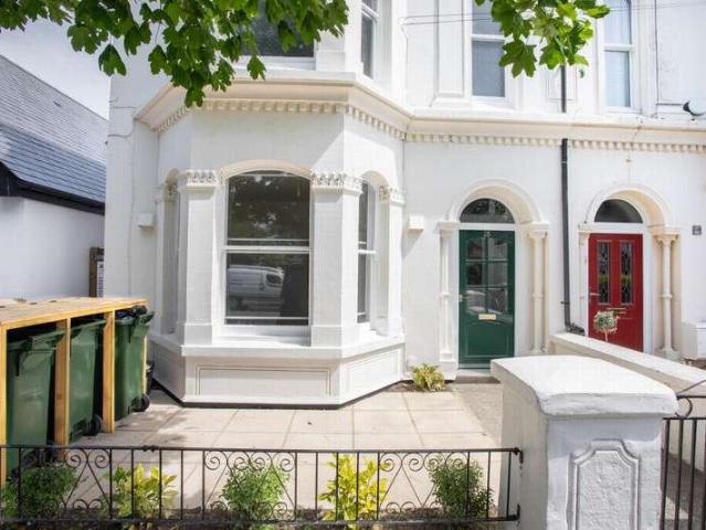 Flat for sale in Hythe, Folkestone