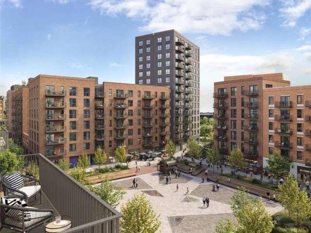Flat for sale in London Borough of Ealing, Greater London