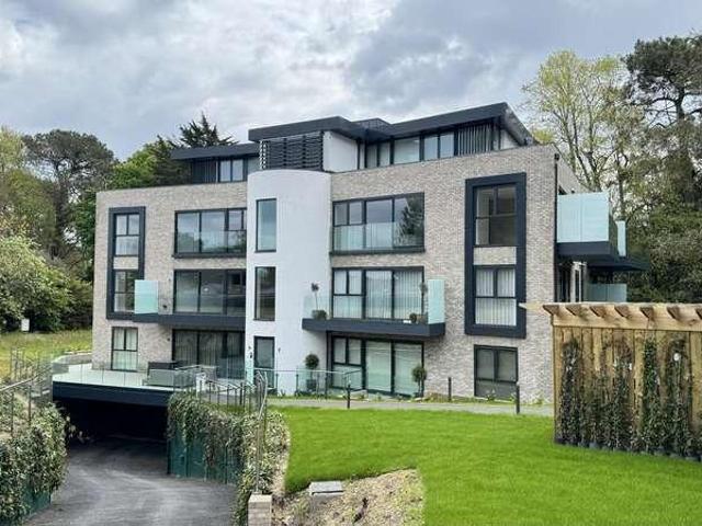 Flat for sale in Branksome Chine, Canford Cliffs