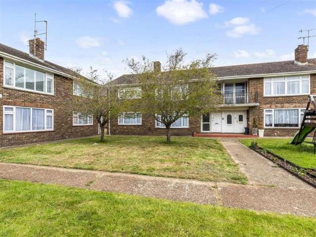 Flat for sale in West Worthing, Worthing