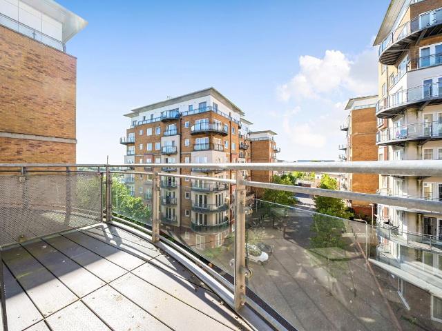 Flat for sale in Priest Down, Hampshire