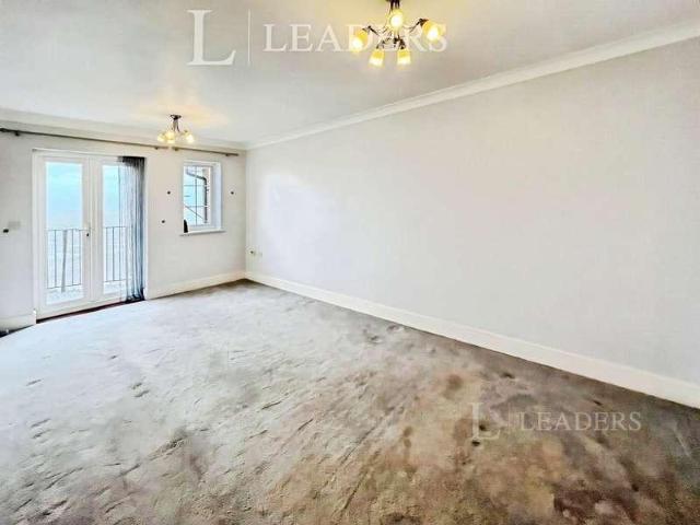 Flat for sale in Clacton-on-Sea, Tendring