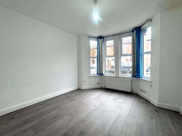 Flat for sale in Greater London