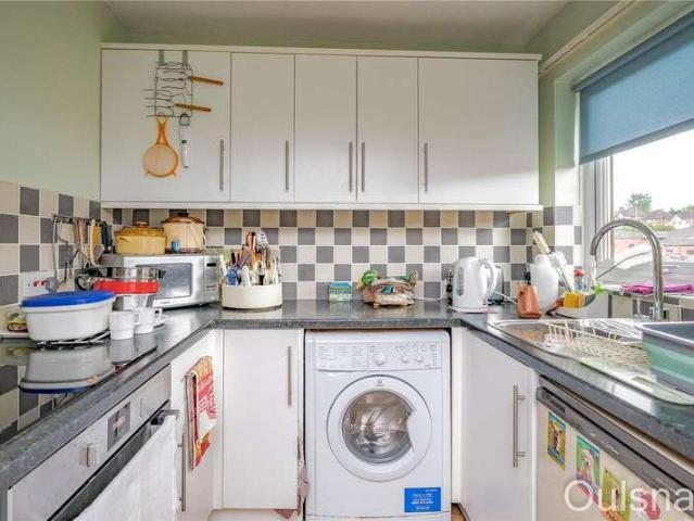 Flat for sale in Lowes Hill, Bromsgrove