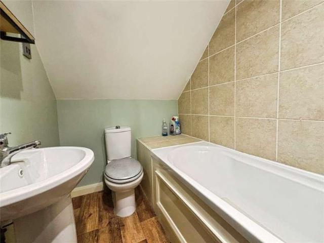 Flat for sale in Reading