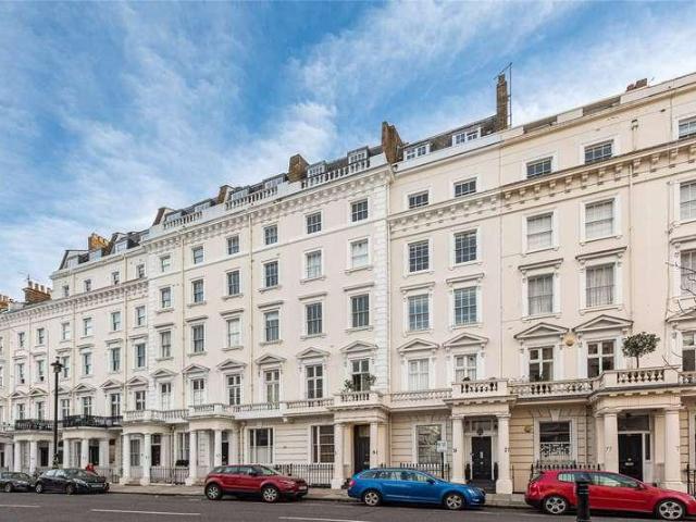 Flat for sale in Pimlico, Greater London
