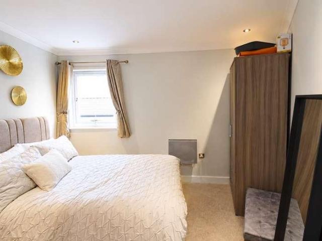 Flat for sale in Glynde, West Sussex