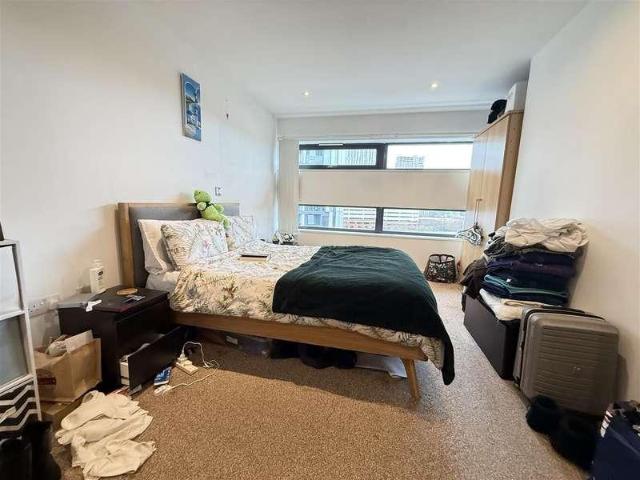 Flat for sale in Salford, Greater Manchester