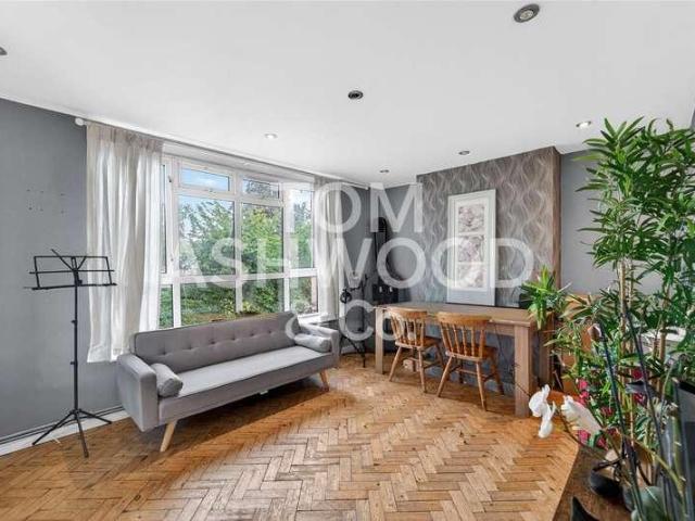 Flat for sale in Isle Of Man