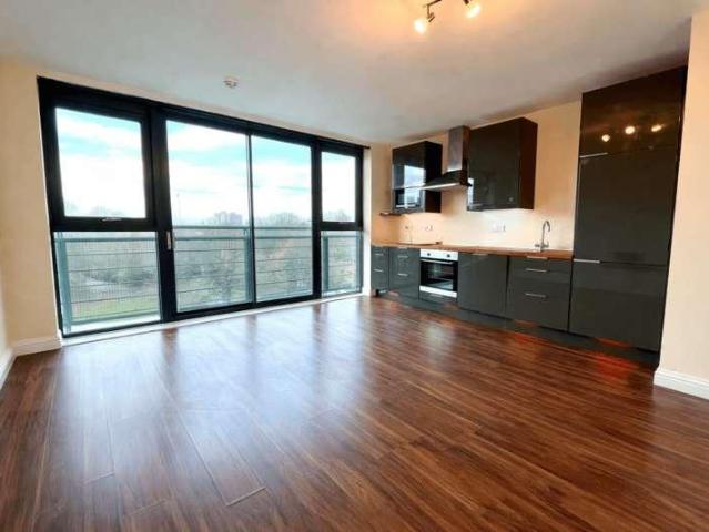 Flat for sale in City Centre, Salford