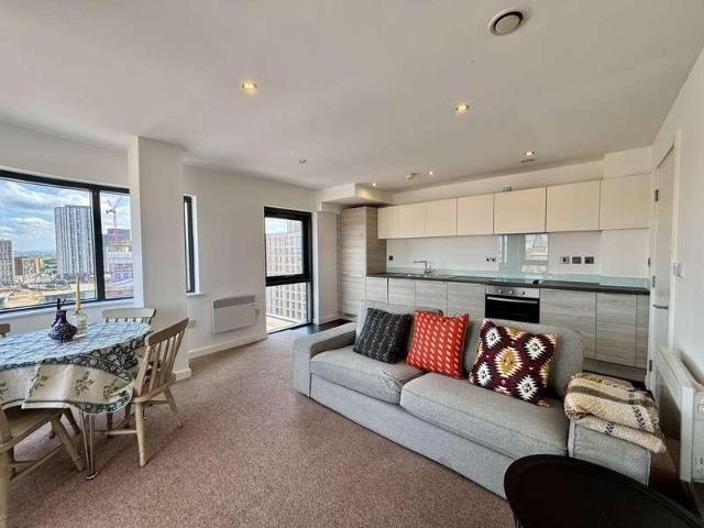 Flat for sale in Georgia, Greater Manchester