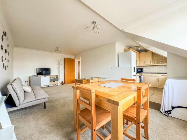 Flat for sale in Chedburgh, Suffolk
