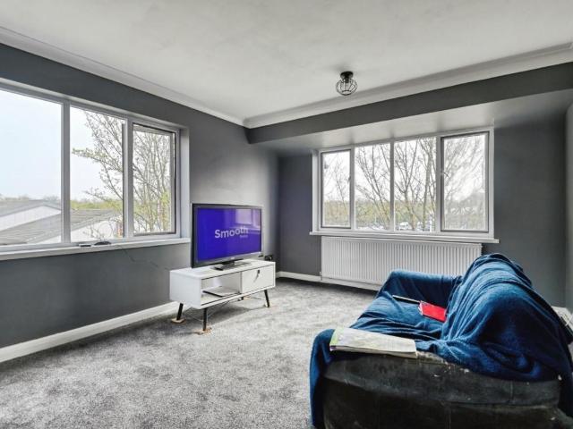 Flat for sale in Leyfields, Kettlebrook