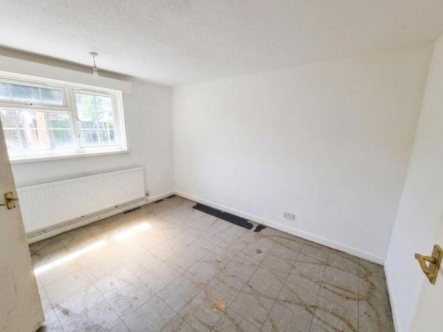 Flat for sale in Rowner, Middlecroft