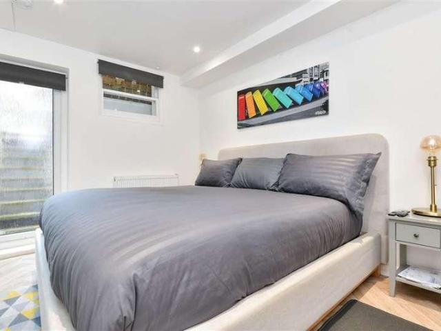 Flat for sale in Upton, Acol