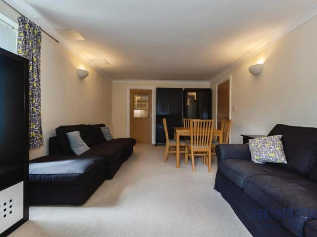 Flat for sale in Blossomfield, West Midlands