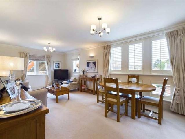 Flat for sale in Upper Woolhampton, West Berkshire