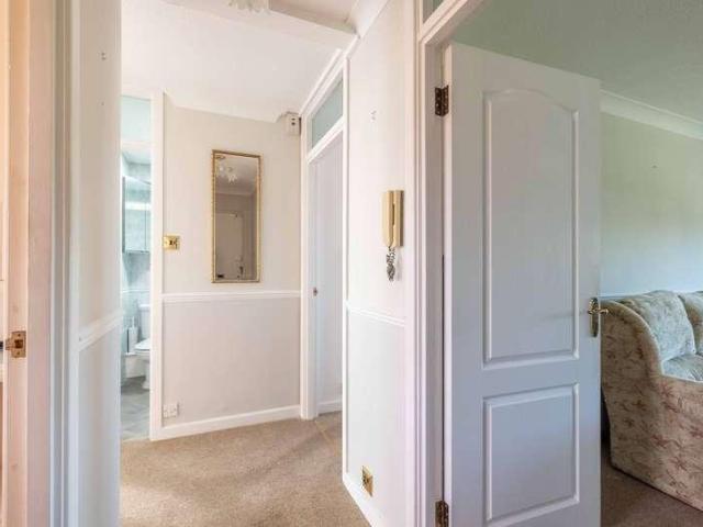 Flat for sale in Burnham, Slough