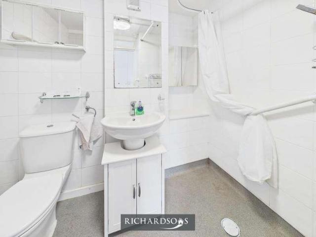 Flat for sale in Whitley Bay, North Tyneside