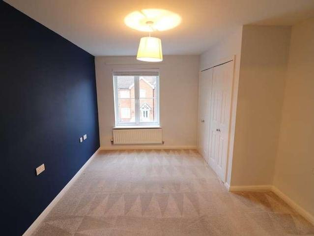 Flat for sale in Great Ashby, King's Walden