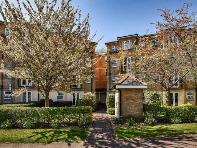 Flat for sale in Osney, Oxford
