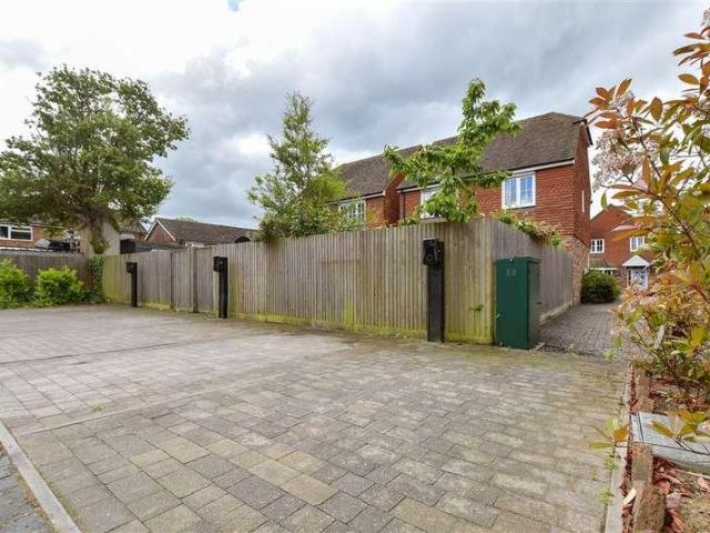 Flat for sale in Bridgefield, Kent