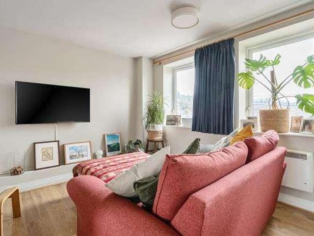 Flat for sale in Chesham