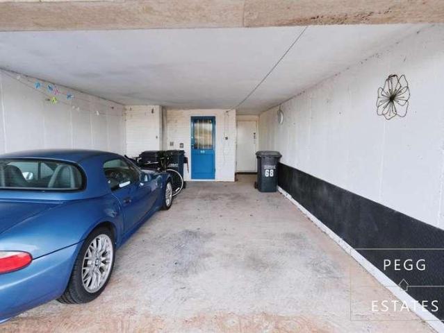 Flat for sale in Babbacombe