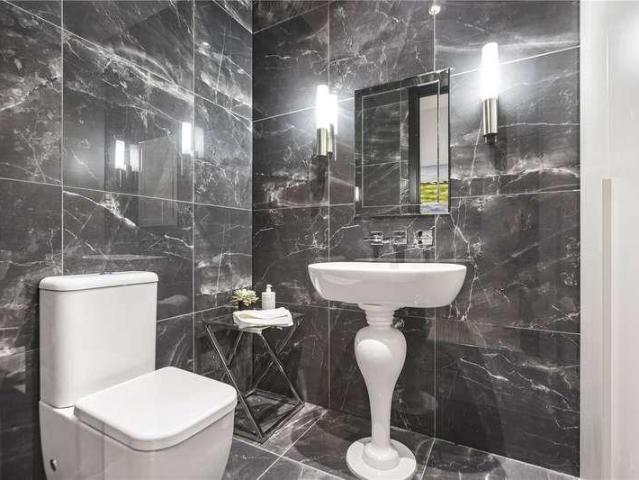 Flat for sale in Cockfosters, Greater London
