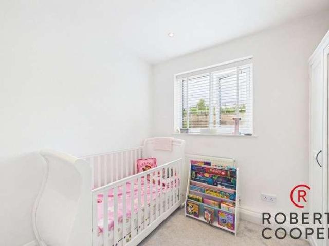 Flat for sale in Greater London