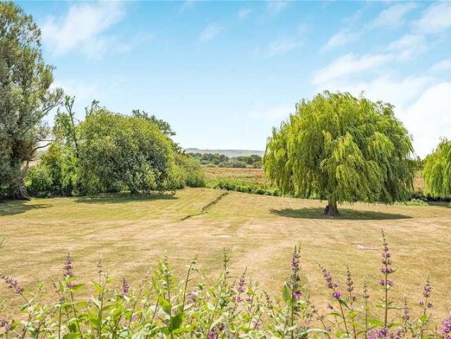 Flat for sale in Marehill, Horsham