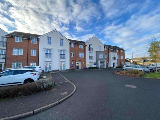 Flat for sale in Thatcham, West Berkshire