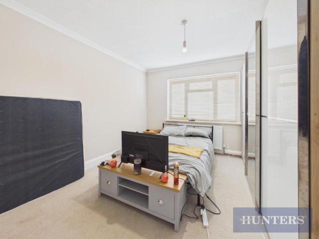 Flat for sale in South Cliff, Kepwick