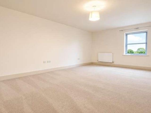 Flat for sale in Priest Down, Hampshire