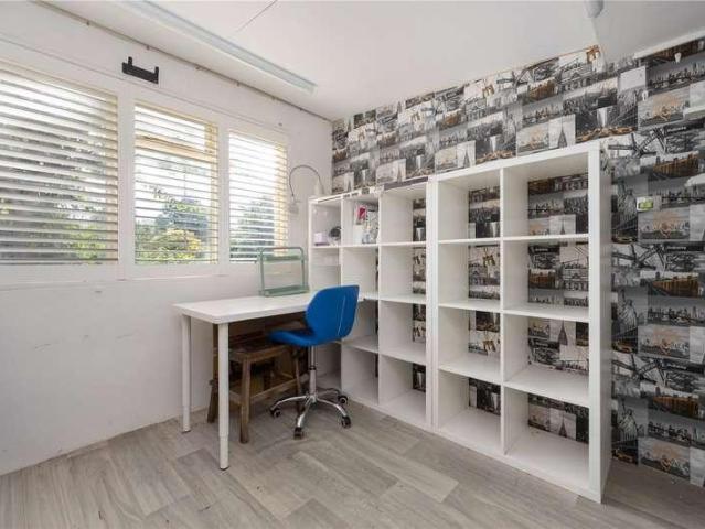 Flat for sale in Oxenden, Canterbury