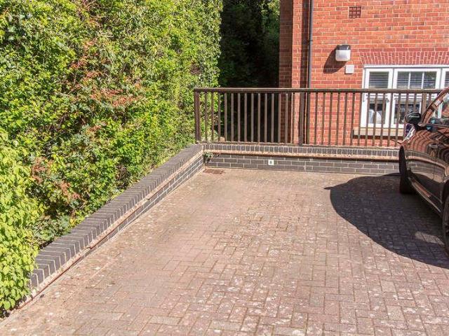 Flat for sale in Stanford On Avon, Leicestershire