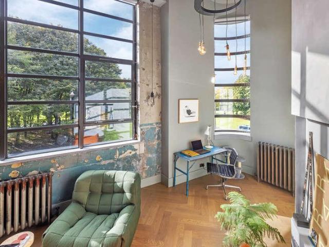 Flat for sale in Hutchesontown, Glasgow