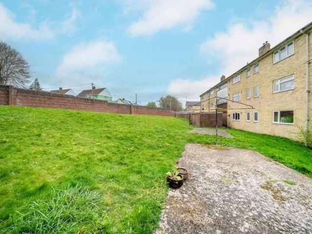Flat for sale in Wiltshire