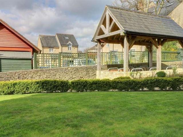 Flat for sale in Malmesbury, Wiltshire