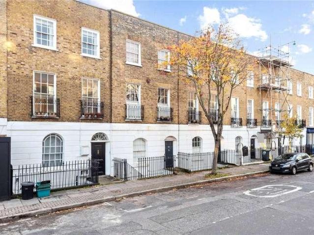 Flat for sale in Angel, Greater London