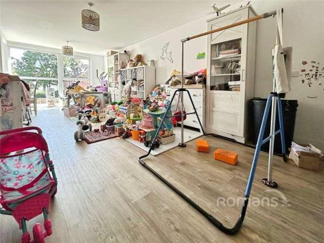 Flat for sale in Fishery, Maidenhead