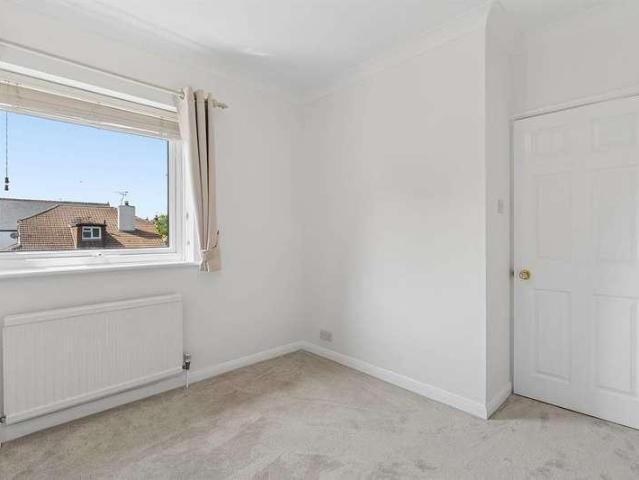 Flat for sale in Kingsdown Park, The Bridge