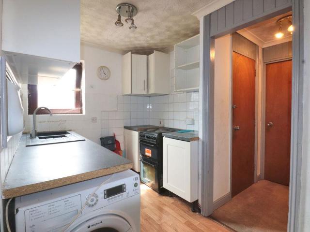Flat for sale in Southcourt, Aylesbury