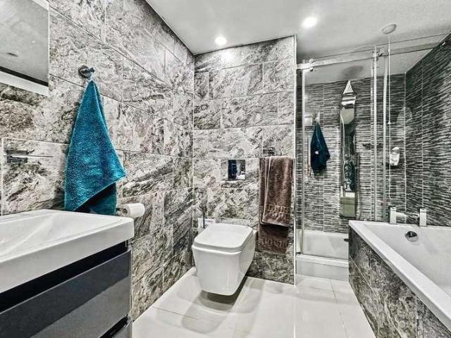 Flat for sale in West Cliff, Bournemouth